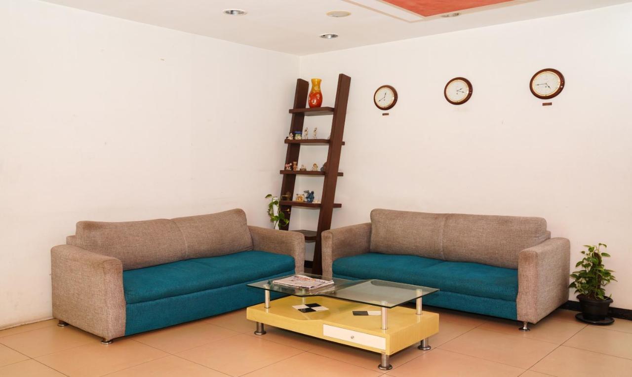 Oyster Suites Hyderabad Bagian luar foto