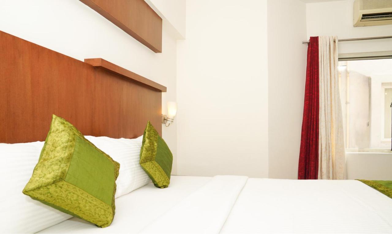 Oyster Suites Hyderabad Bagian luar foto